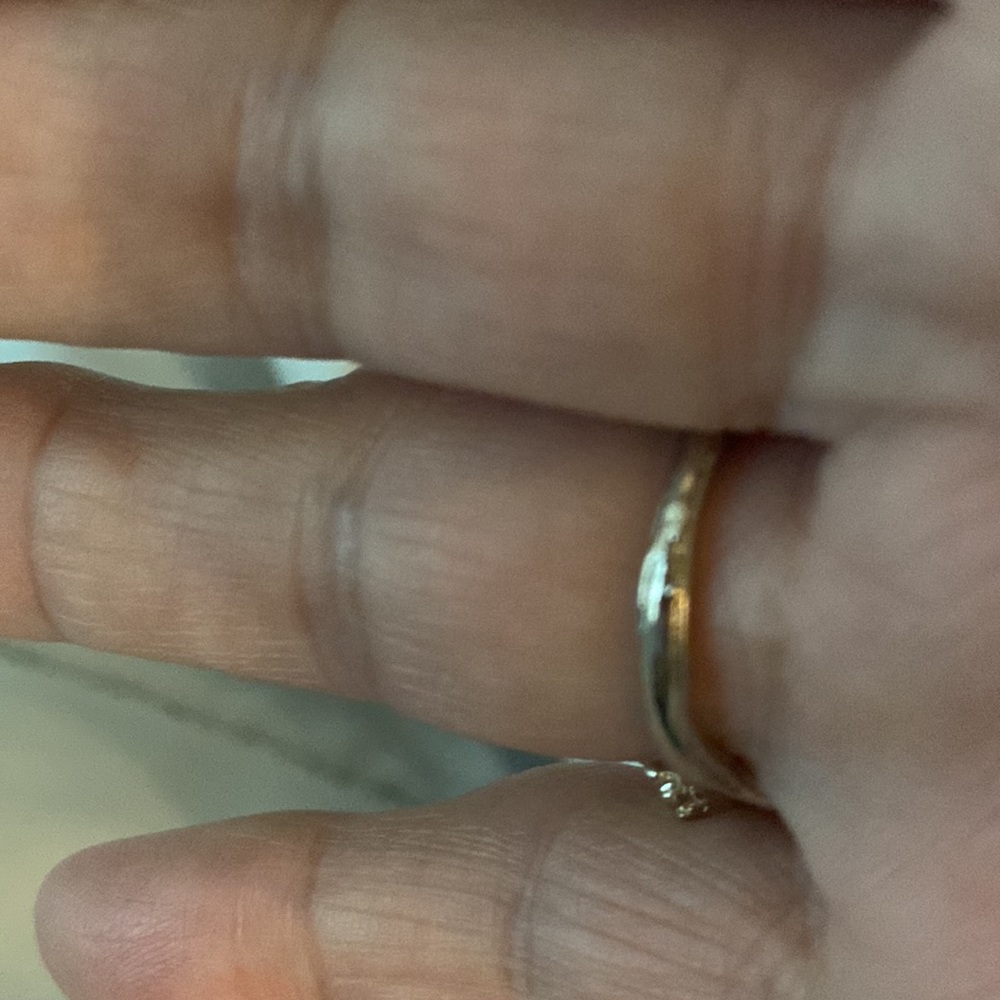 Ladies size 9 iridescent large stone ring.  $15.00 - Picture 3 of 4